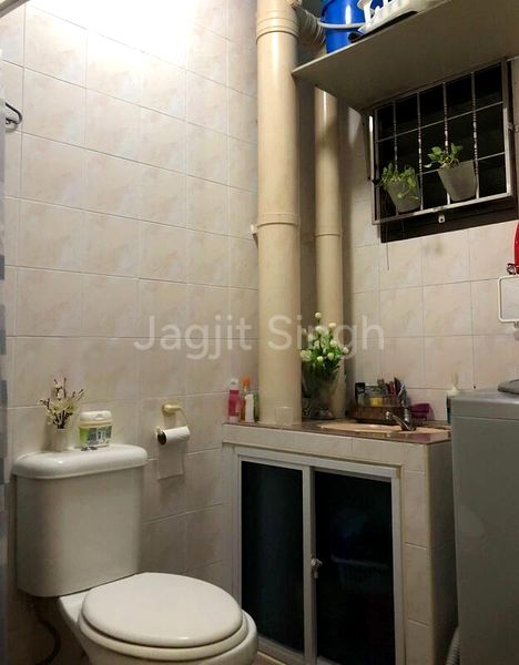 4 Room (4A) HDB for Rent in  133 Rivervale Street - Image 4